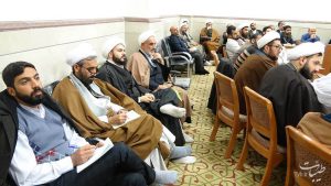 نشست علمی دوره پنجم مربیان بسیج اصناف با استاد محمدتقی علوی